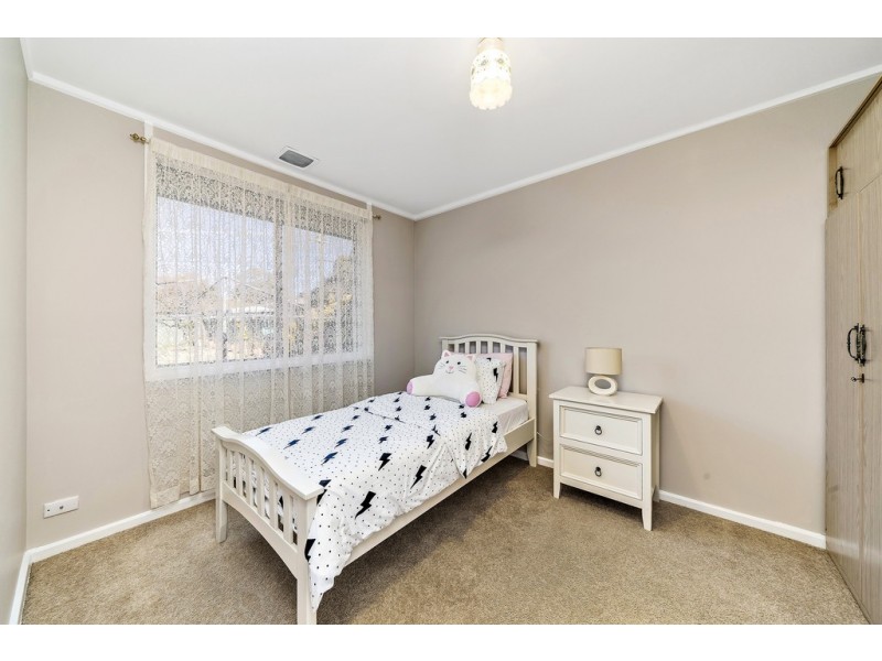 31 Lawrence Close, Macgregor ACT 2615