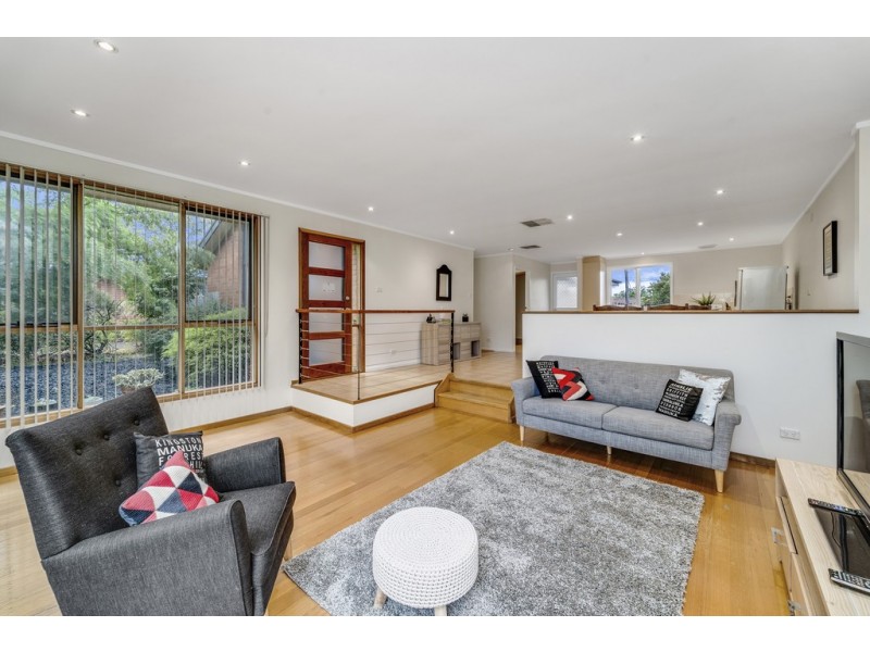 12 Ayers Place, Curtin ACT 2605