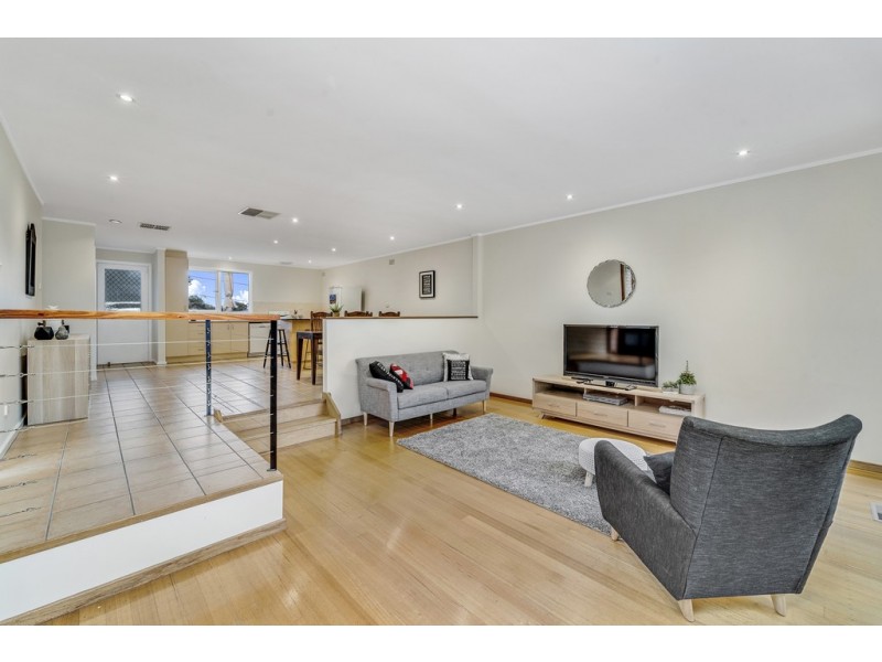 12 Ayers Place, Curtin ACT 2605