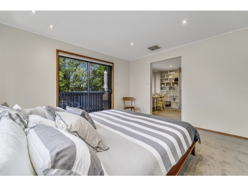 12 Ayers Place, Curtin ACT 2605