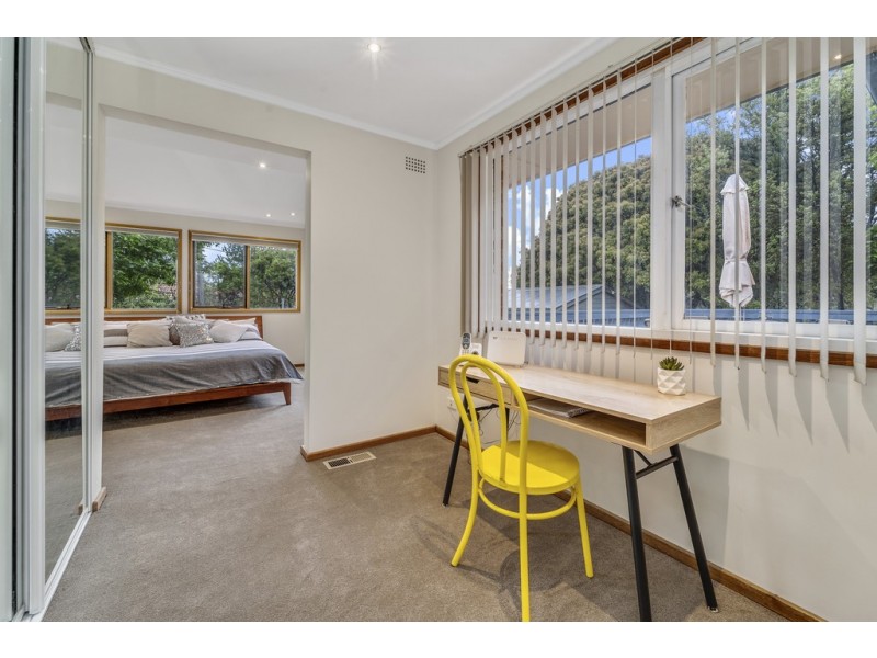 12 Ayers Place, Curtin ACT 2605
