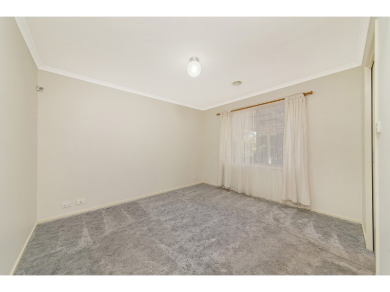 10 Cecil Place, Dunlop ACT 2615