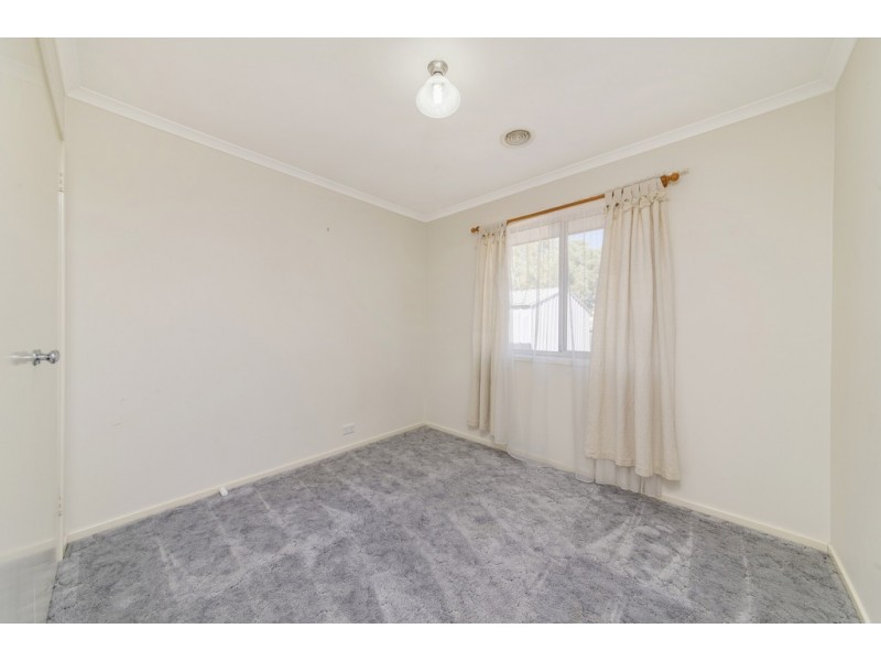 10 Cecil Place, Dunlop ACT 2615