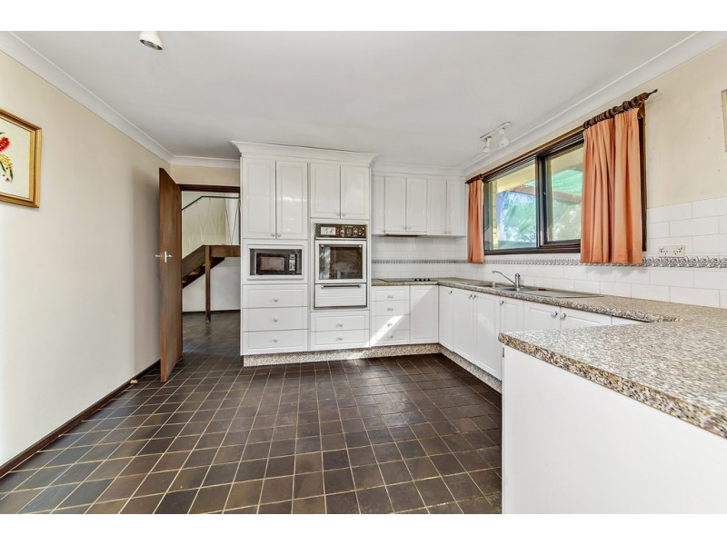 1 Fizelle Place, Weston ACT 2611