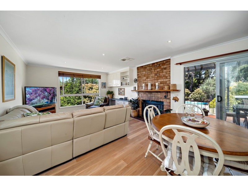 25 McLachlan Crescent, Weetangera ACT 2614