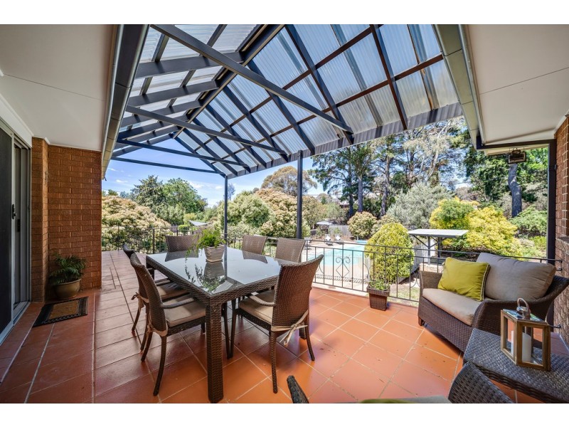 25 McLachlan Crescent, Weetangera ACT 2614
