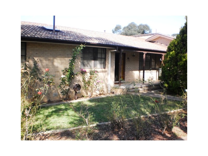 4 Lachlan Street, Macquarie ACT 2614