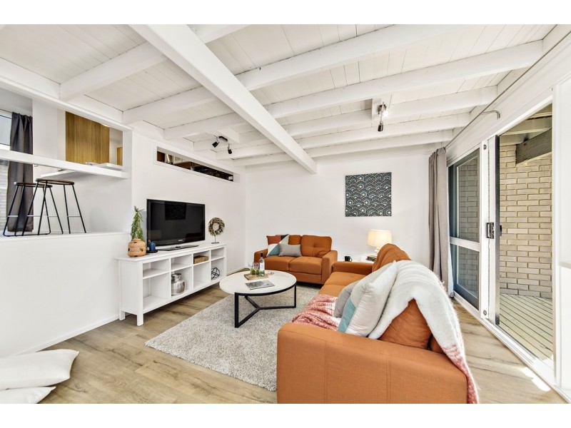 19 English Court, Phillip ACT 2606