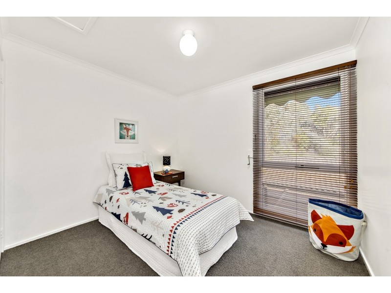 19 English Court, Phillip ACT 2606