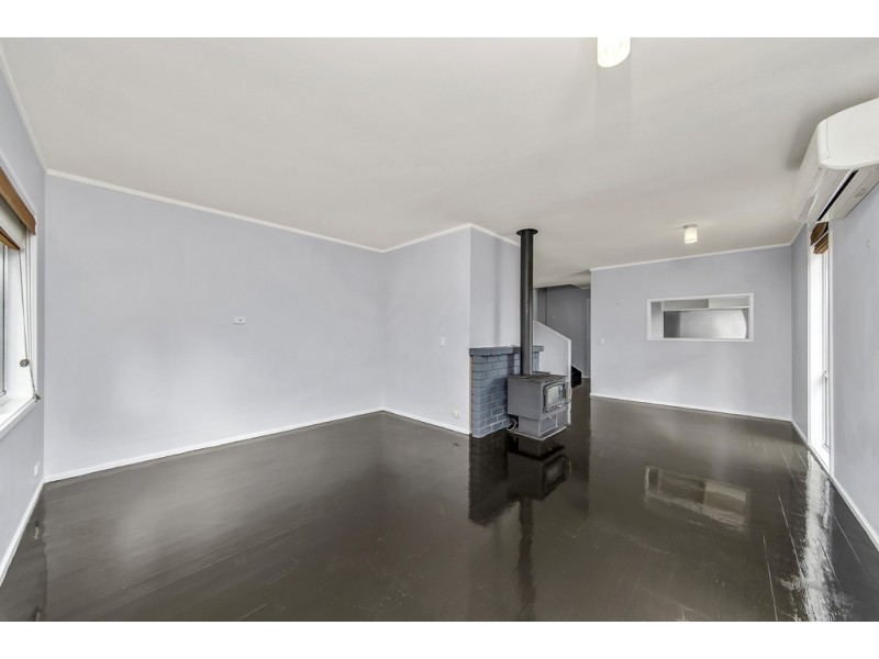 2 Hopwood Place, Kambah ACT 2902