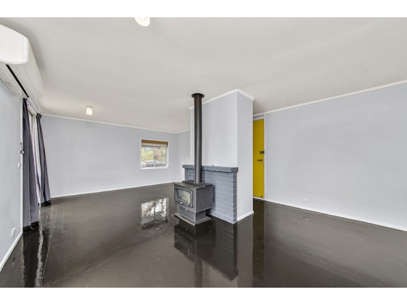 2 Hopwood Place, Kambah ACT 2902