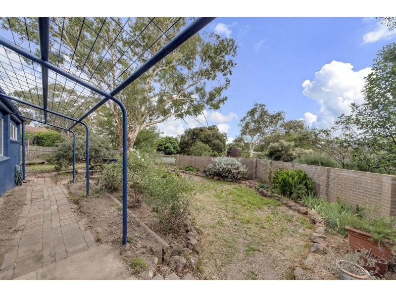 2 Hopwood Place, Kambah ACT 2902