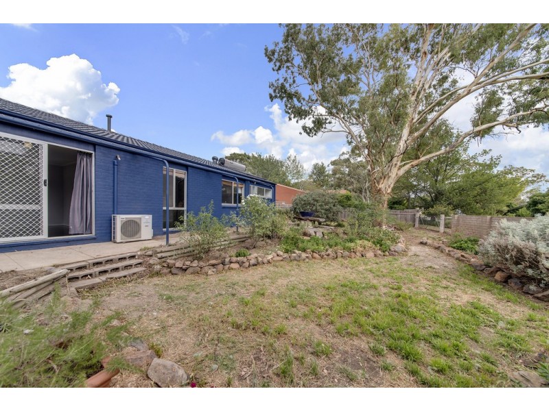 2 Hopwood Place, Kambah ACT 2902