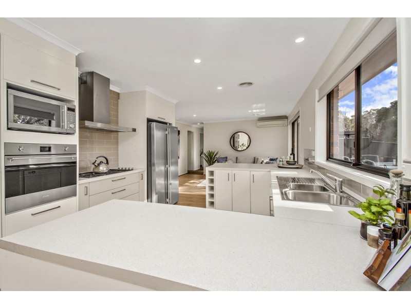 9 Canaway Place, Evatt ACT 2617
