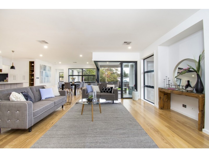 43 Gillespie Street, Weetangera ACT 2614