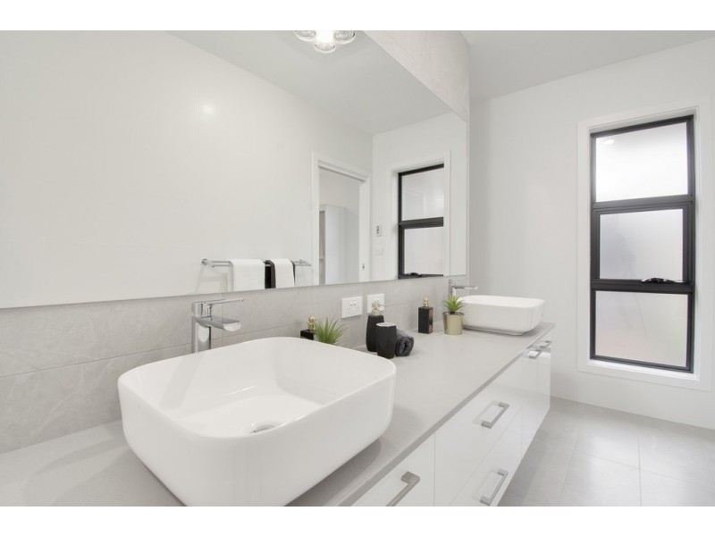 43 Gillespie Street, Weetangera ACT 2614