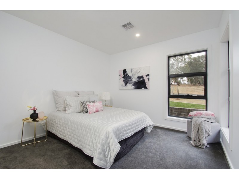 43 Gillespie Street, Weetangera ACT 2614