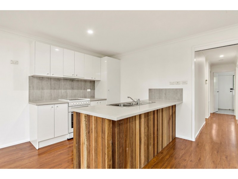7 Book Place, Latham ACT 2615