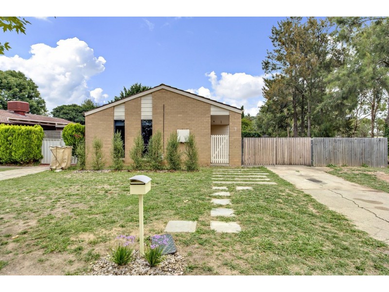 7 Book Place, Latham ACT 2615