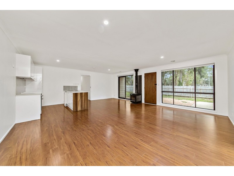 7 Book Place, Latham ACT 2615