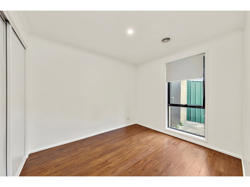 7 Book Place, Latham ACT 2615