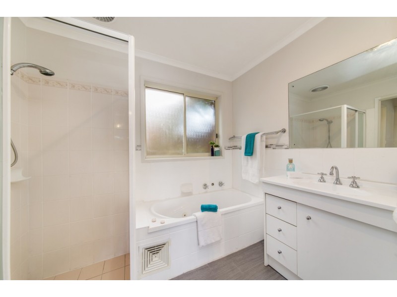 17 Bimbiang Crescent, Ngunnawal ACT 2913