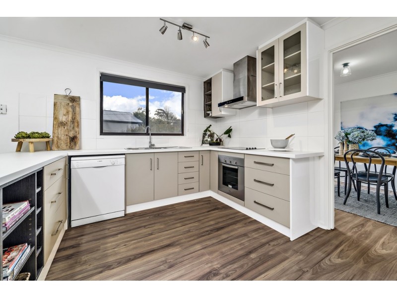 90 Diamantina Crescent, Kaleen ACT 2617