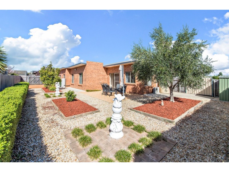 19 Heighway Street, Macgregor ACT 2615