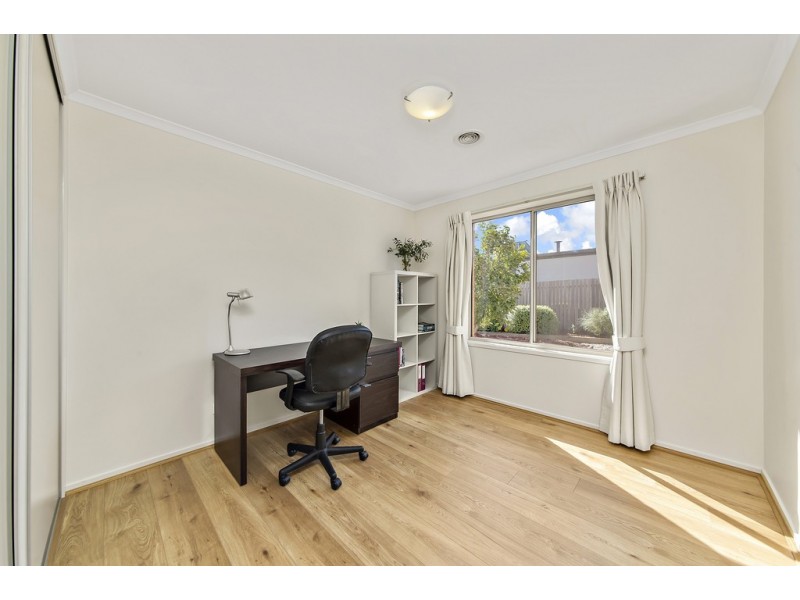 19 Heighway Street, Macgregor ACT 2615