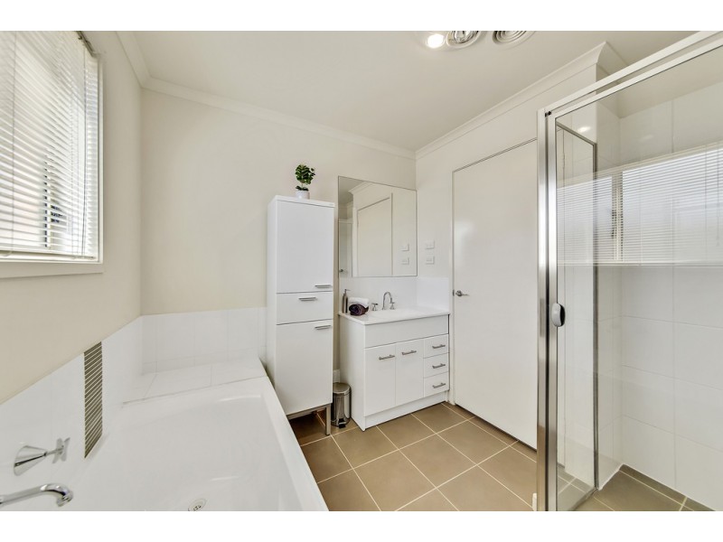 19 Heighway Street, Macgregor ACT 2615