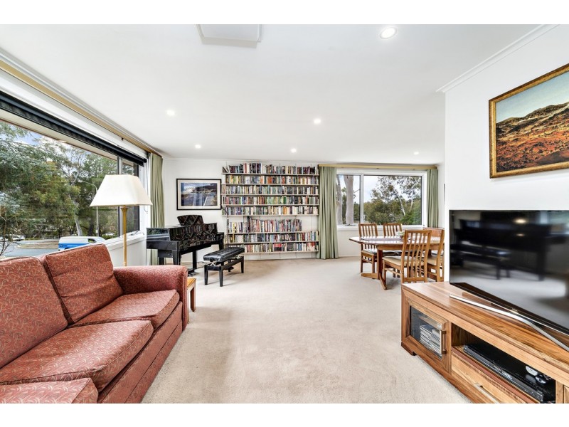 82 Bandjalong Crescent, Aranda ACT 2614