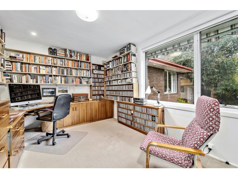 82 Bandjalong Crescent, Aranda ACT 2614