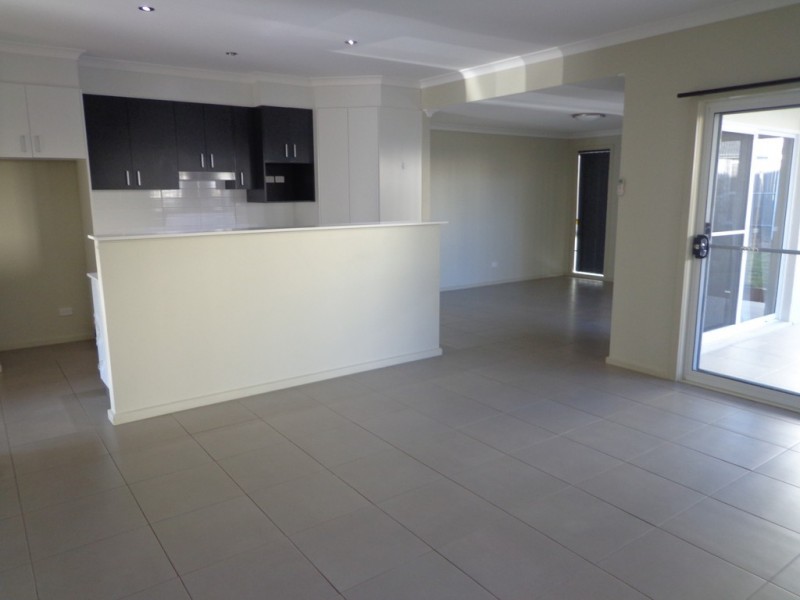 9 Devlin Street, Gungahlin ACT 2912