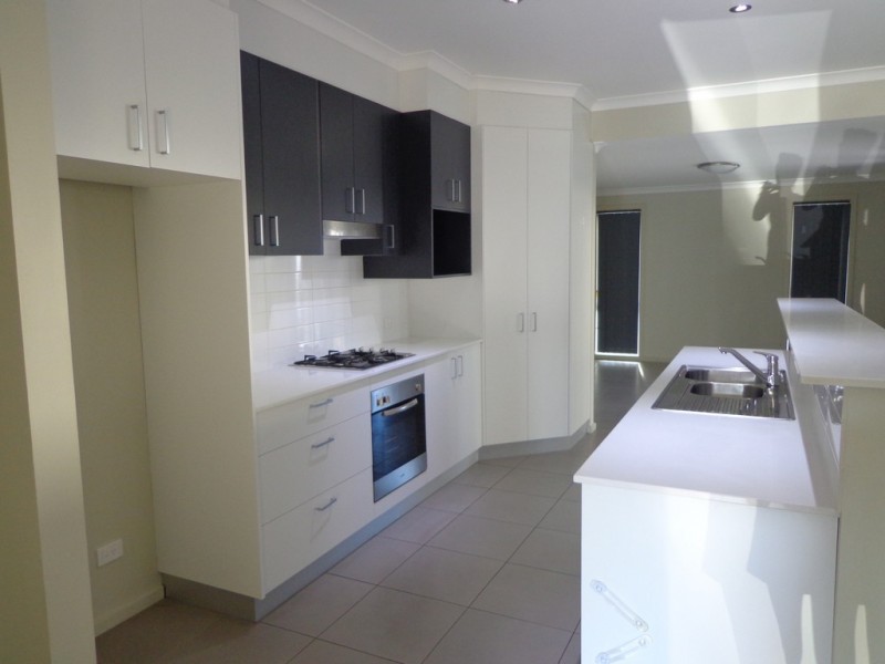 9 Devlin Street, Gungahlin ACT 2912