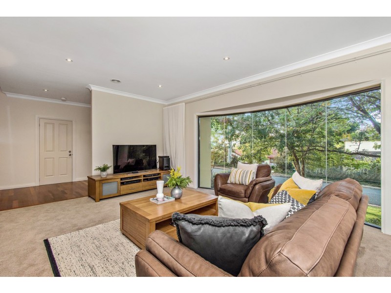 16 Goble Street, Hughes ACT 2605