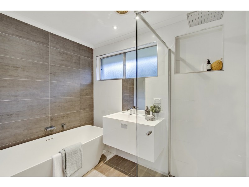 16 Goble Street, Hughes ACT 2605