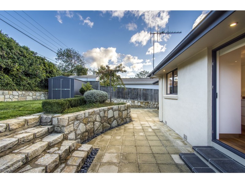 16 Goble Street, Hughes ACT 2605