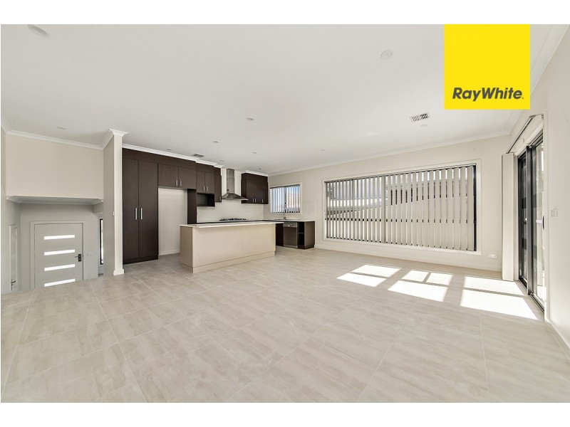 33 Anakie Court, Ngunnawal ACT 2913