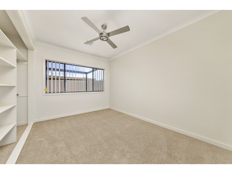 33 Anakie Court, Ngunnawal ACT 2913