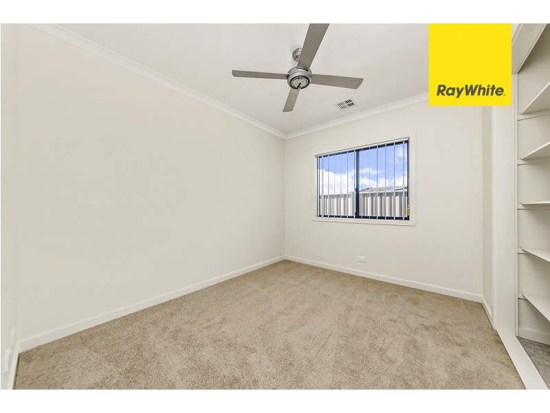 33 Anakie Court, Ngunnawal ACT 2913