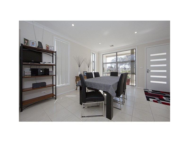 33 Tom Nicholas Crescent, Forde ACT 2914