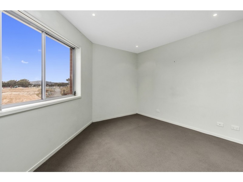 90/10 Hinder Street, Gungahlin ACT 2912