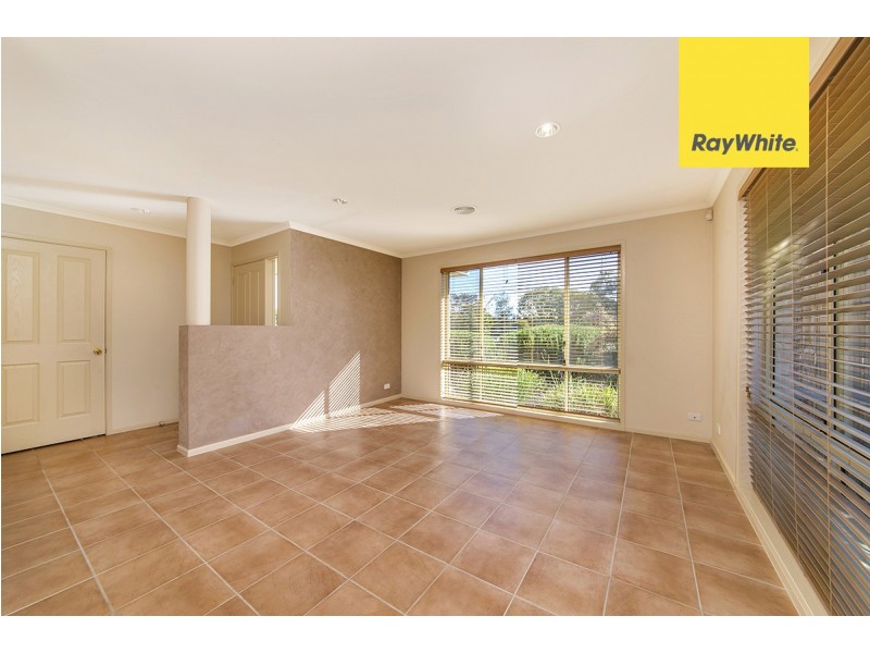 9/44 Betty Maloney Crescent, Banks ACT 2906