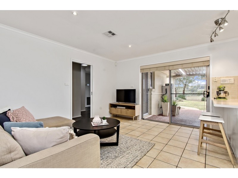 2/15 Rainbow Place, Latham ACT 2615