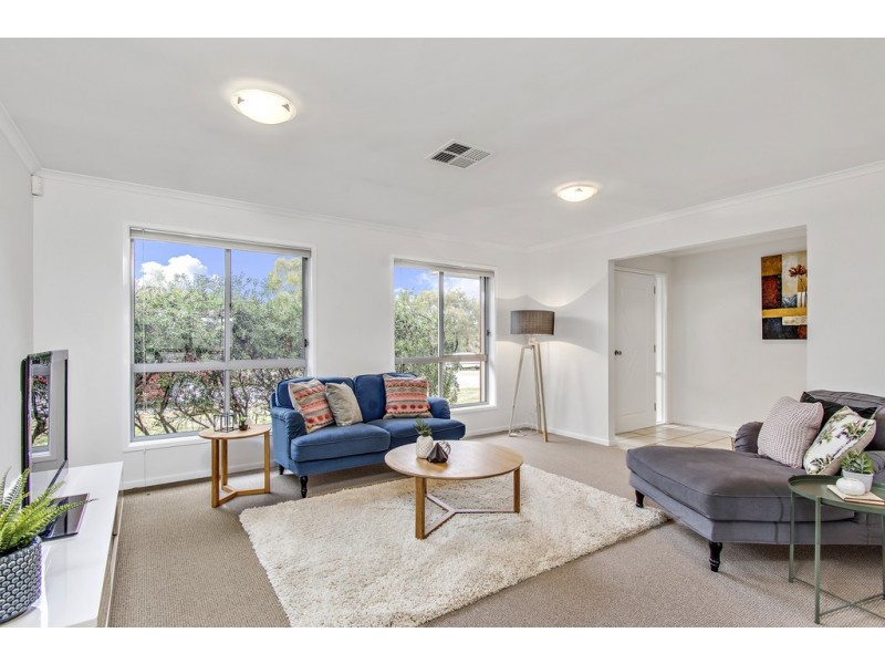 2/15 Rainbow Place, Latham ACT 2615