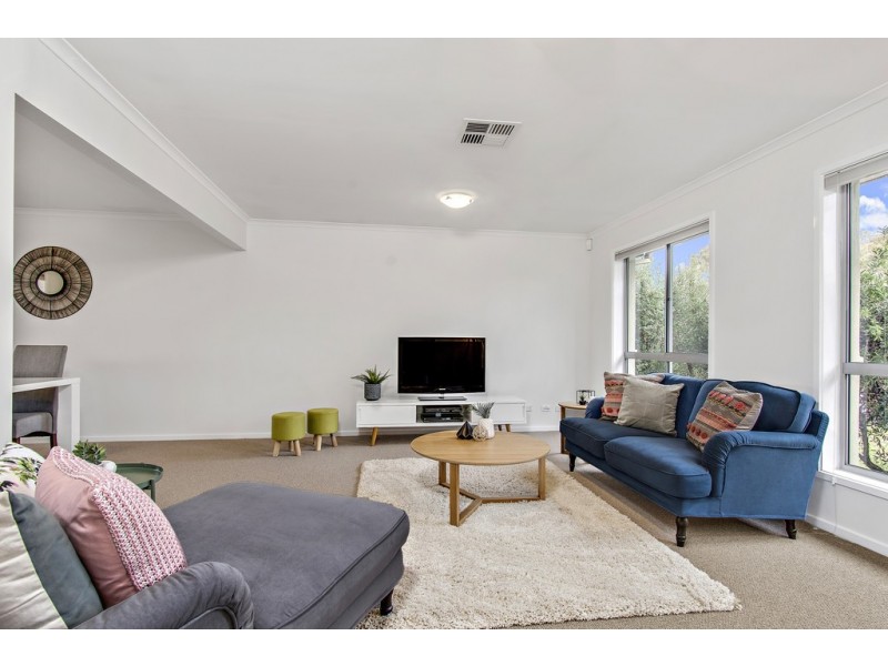 2/15 Rainbow Place, Latham ACT 2615