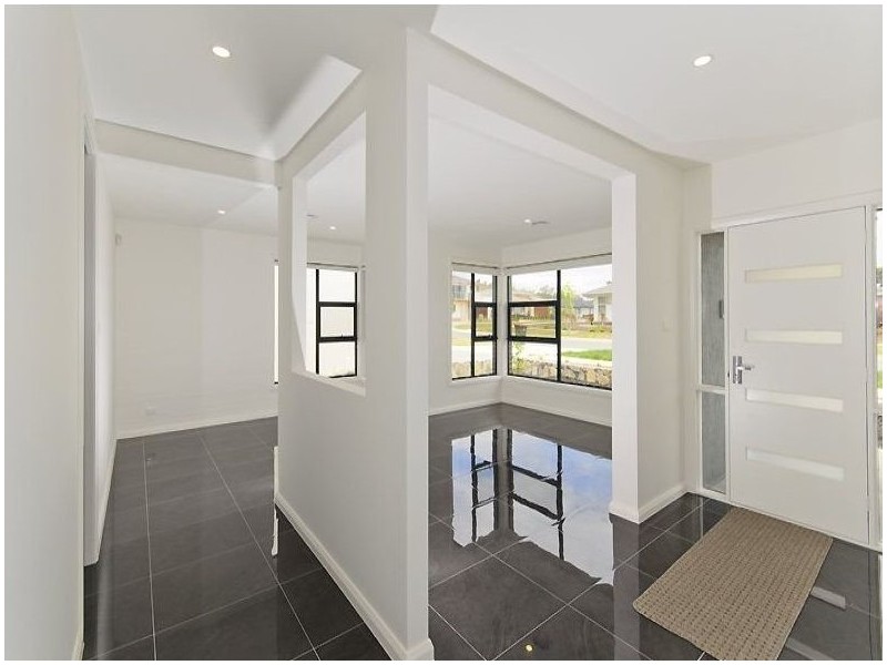 4 Maranunga Crescent, Crace ACT 2911