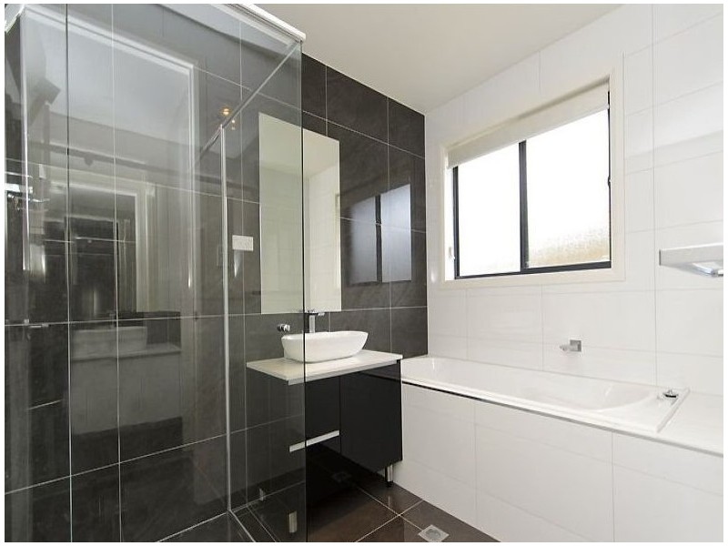 4 Maranunga Crescent, Crace ACT 2911