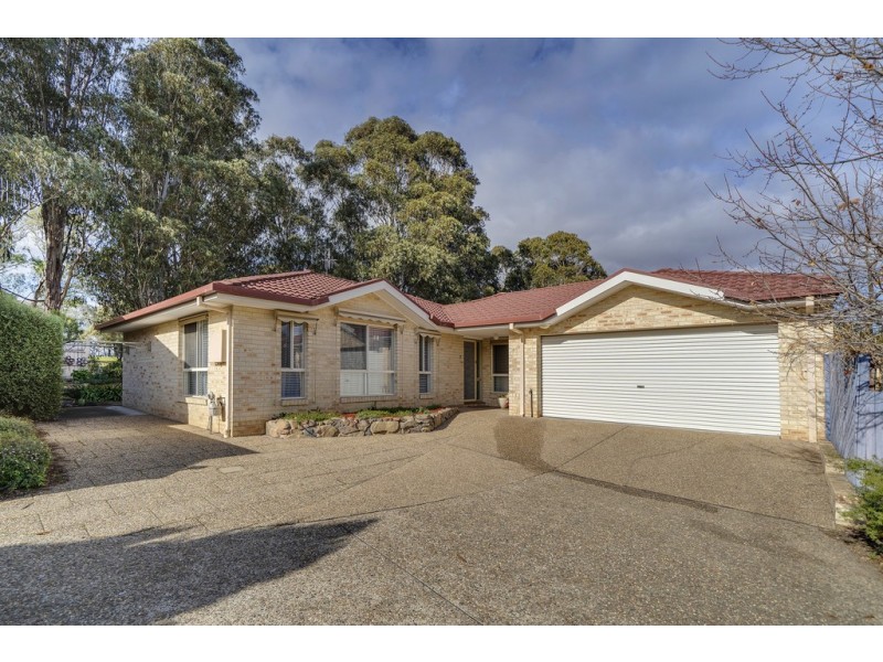 53 Britten-Jones Drive, Holt ACT 2615