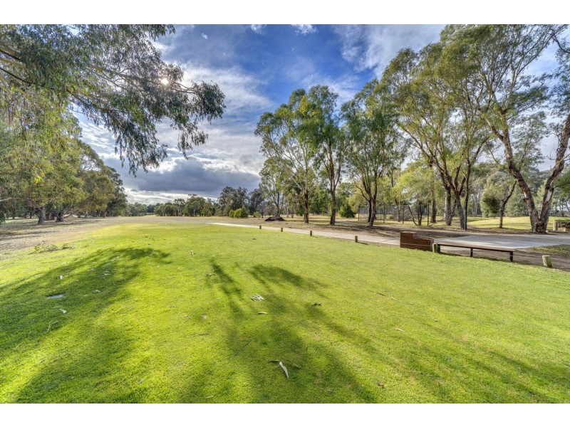53 Britten-Jones Drive, Holt ACT 2615